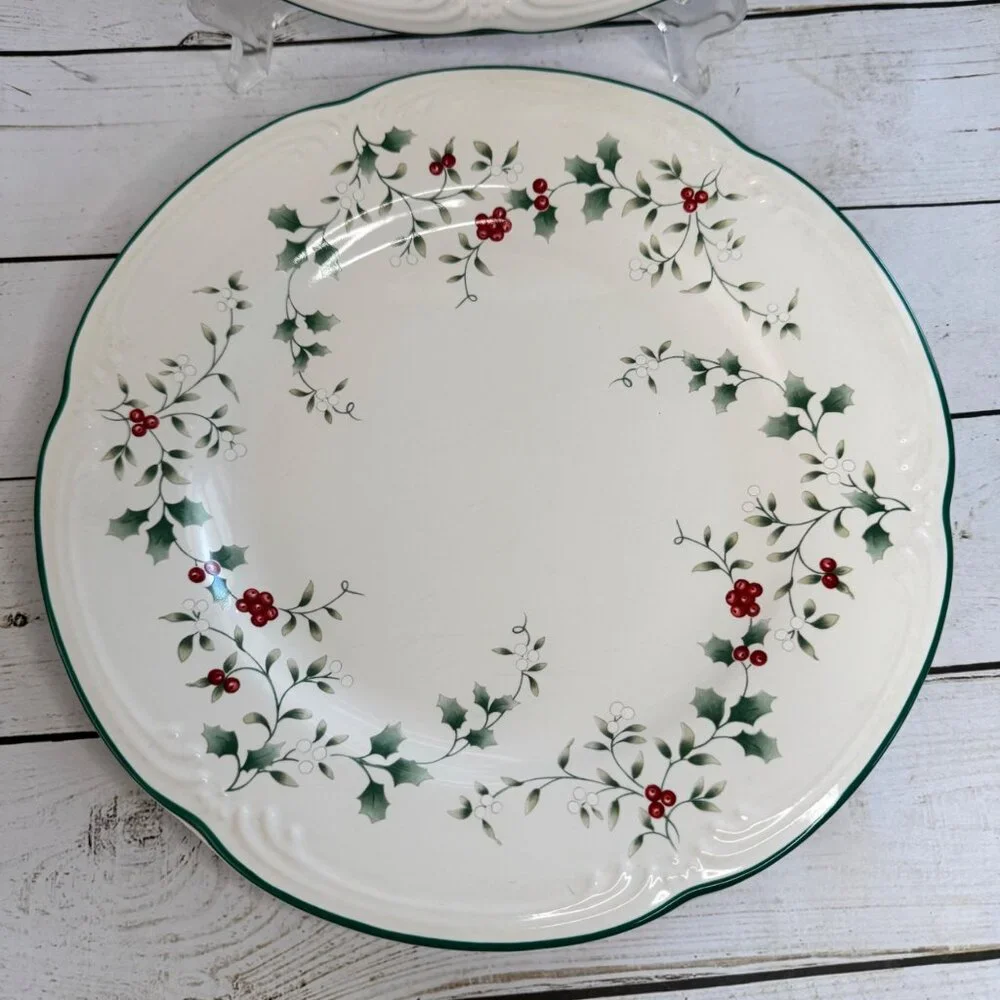 Pfaltzgraff Winterberry 10